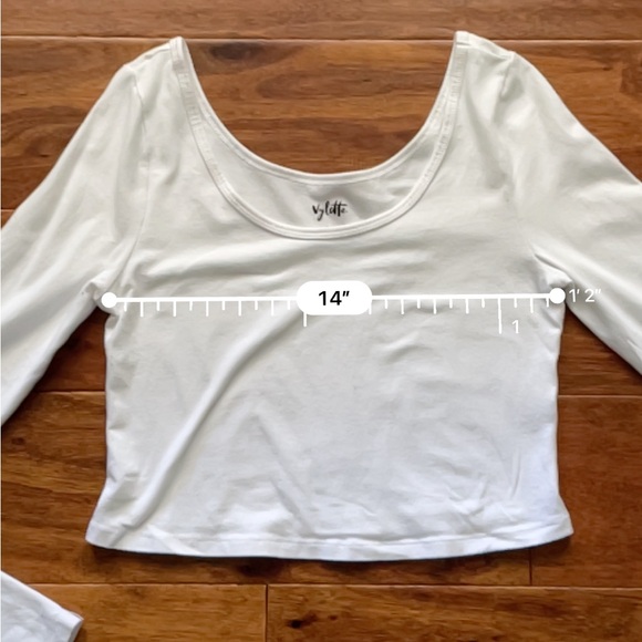 Vylette Women's Size M White Long Sleeve Cropped Top Stretch Scoop Neck - Picture 5 of 7